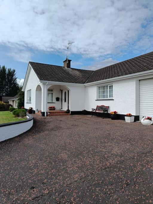 Bellaghy Hillview Houseヴィラ エクステリア 写真